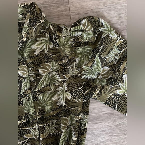 Handmade green patterned print dress - Picture 2 of 7